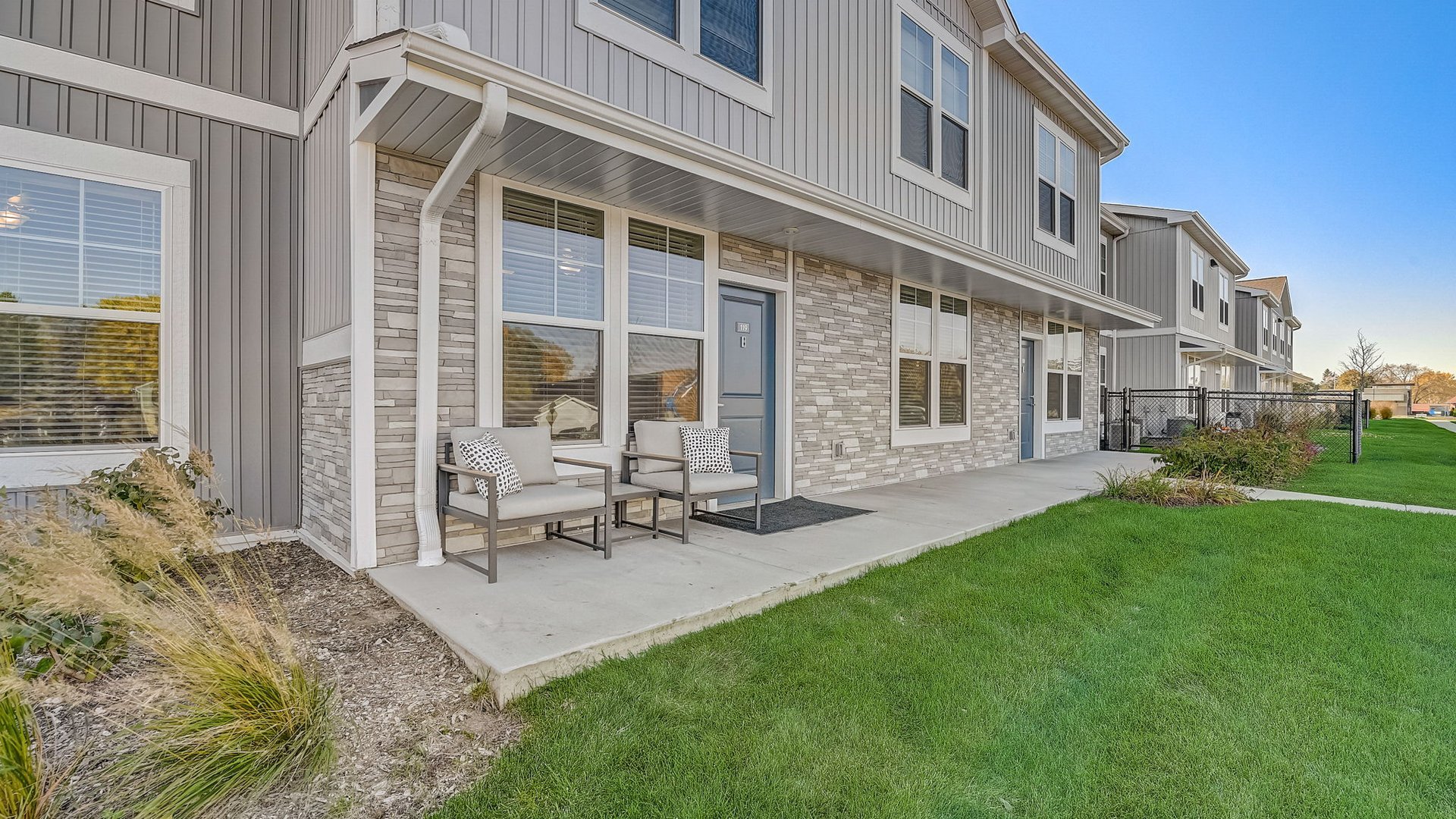 Virtual Tours & Gallery Authentix Cottage Grove Apartments